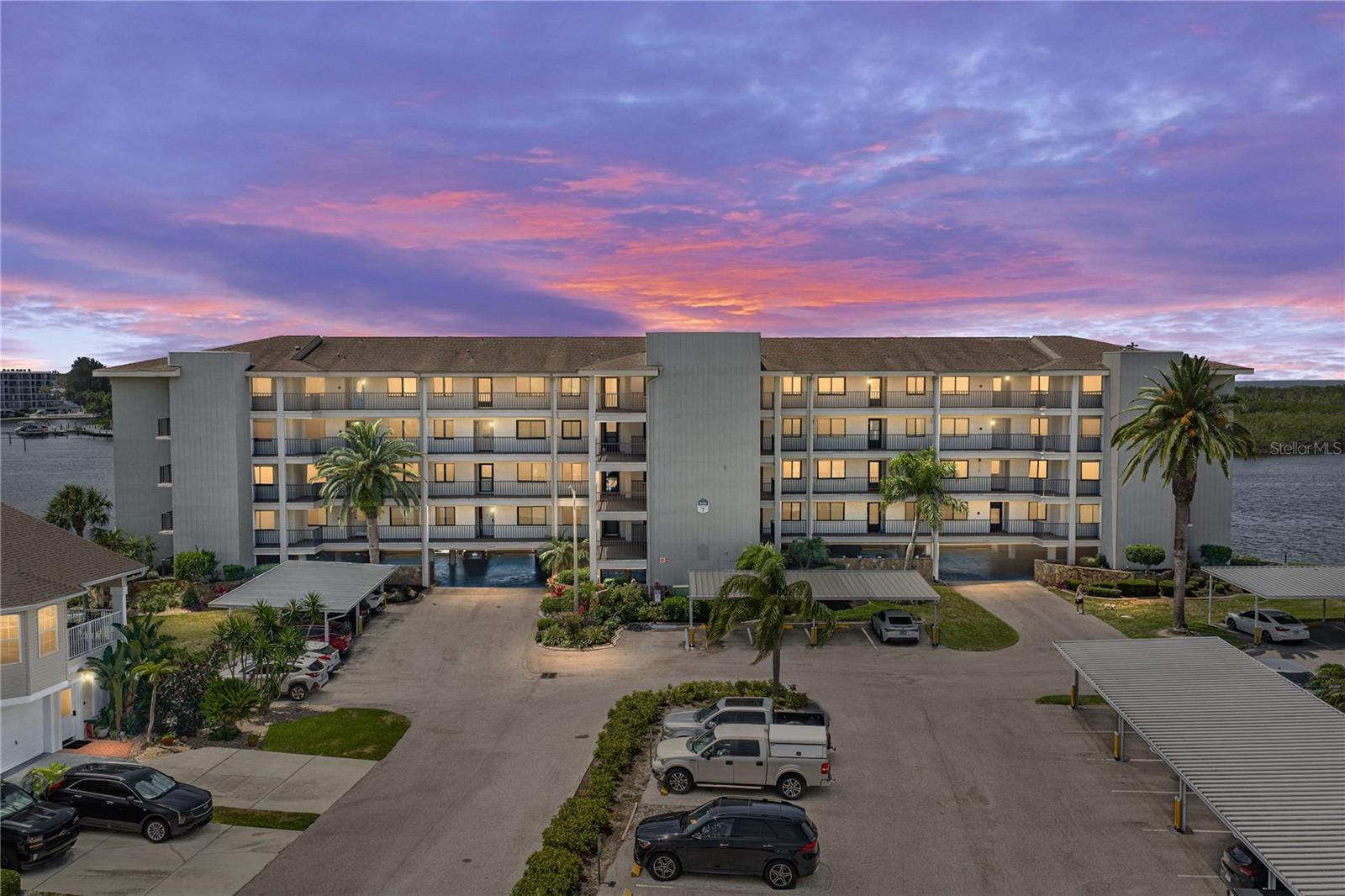 Condominium in PORT RICHEY, FL - Daniel Dourado