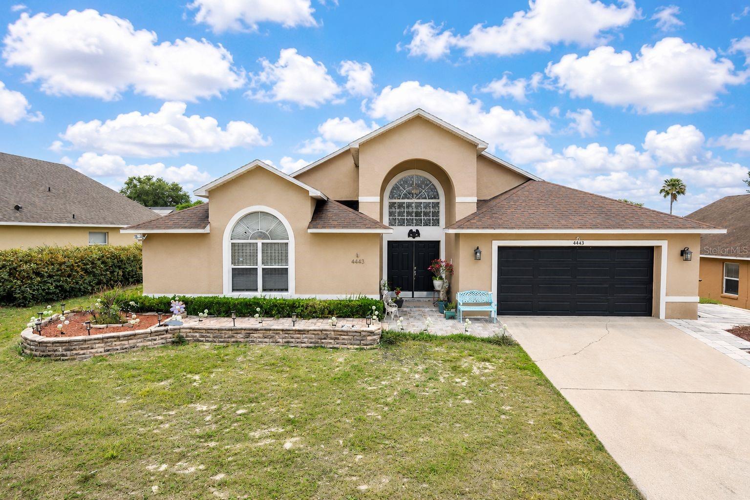 Single Family Residence in ORLANDO, FL - Daniel Dourado