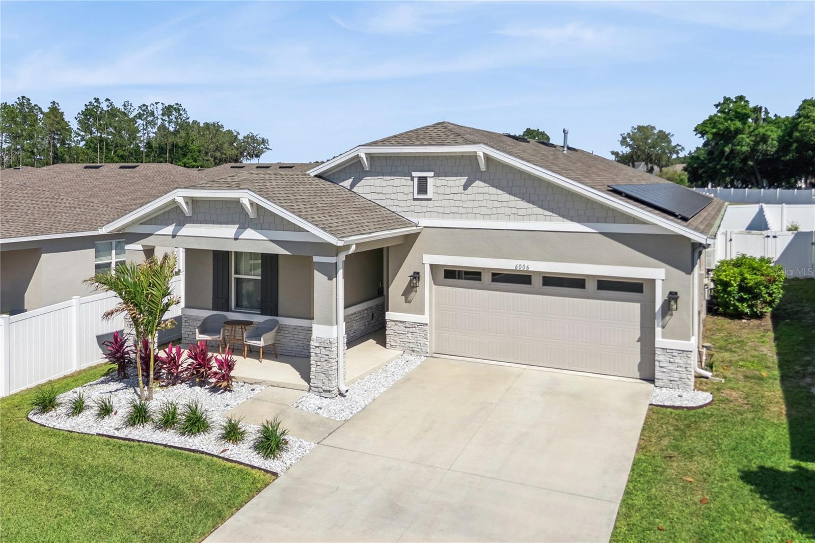 Single Family Residence in LEESBURG, FL - Daniel Dourado