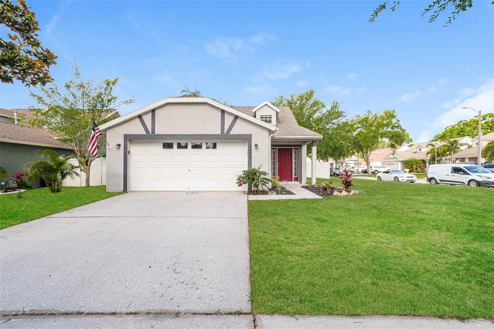 Single Family Residence in TARPON SPRINGS, FL - Daniel Dourado