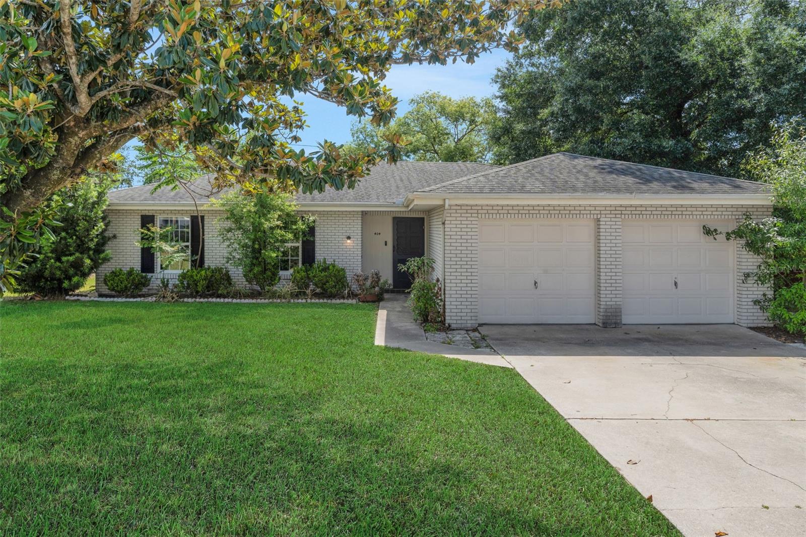 Single Family Residence in WINTER HAVEN, FL - Daniel Dourado