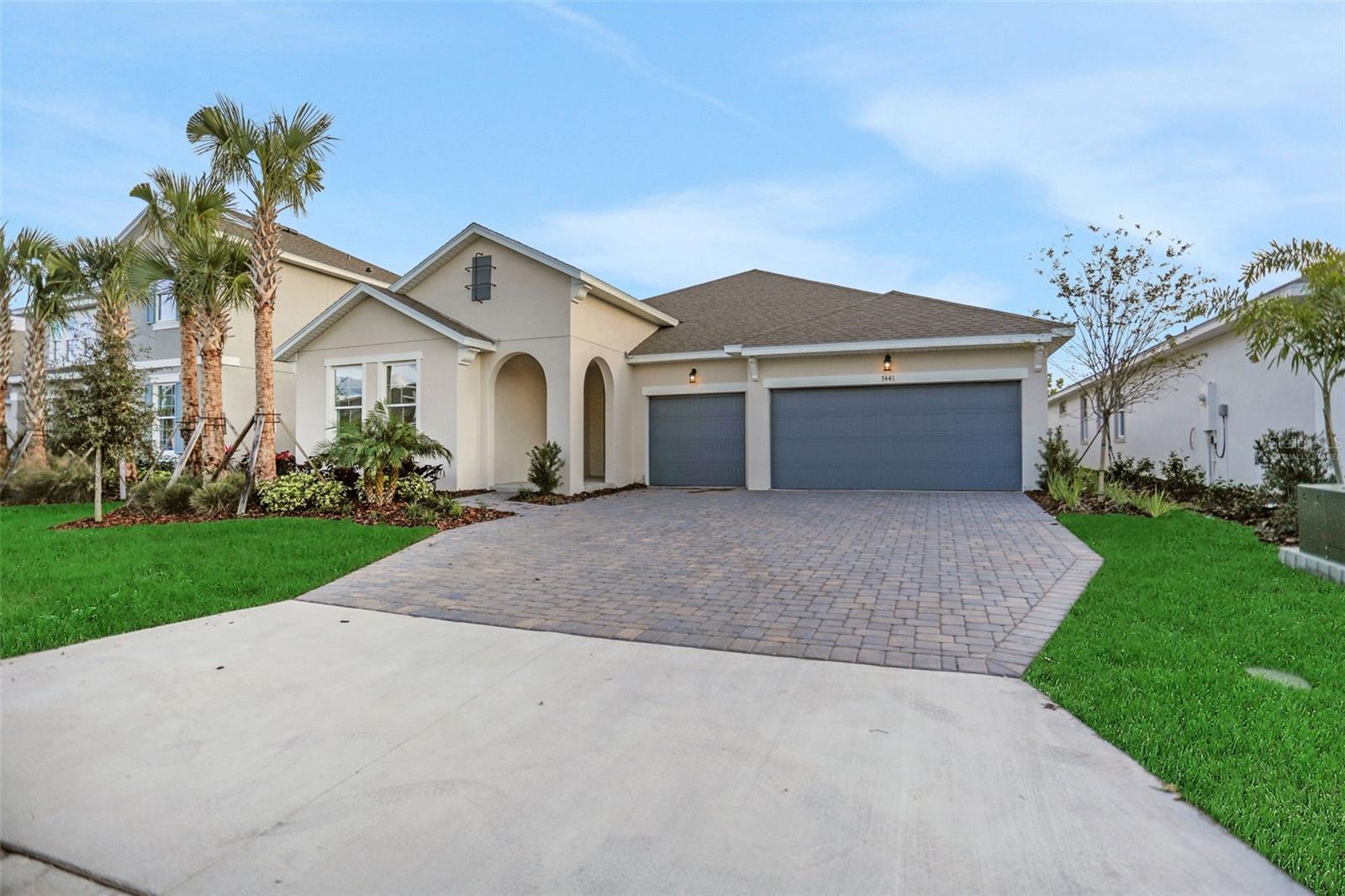 Single Family Residence in PARRISH, FL - Daniel Dourado