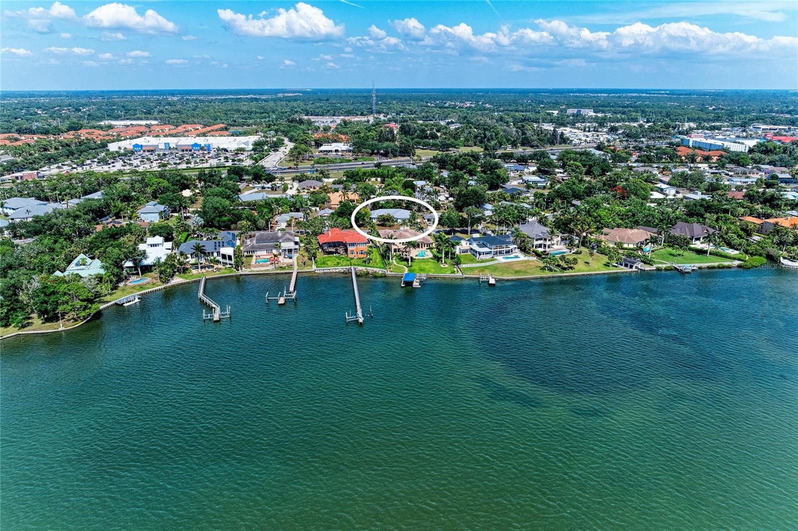 Single Family Residence em OSPREY, FL - Daniel Dourado