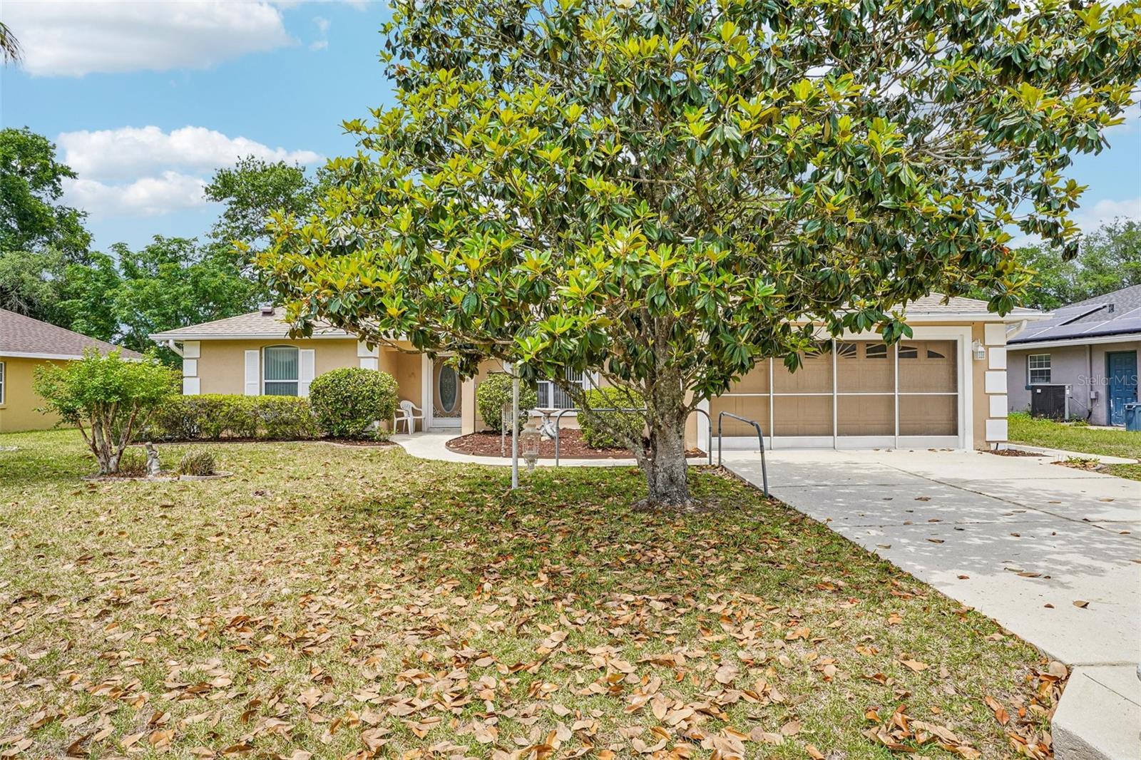 Single Family Residence in OCALA, FL - Daniel Dourado