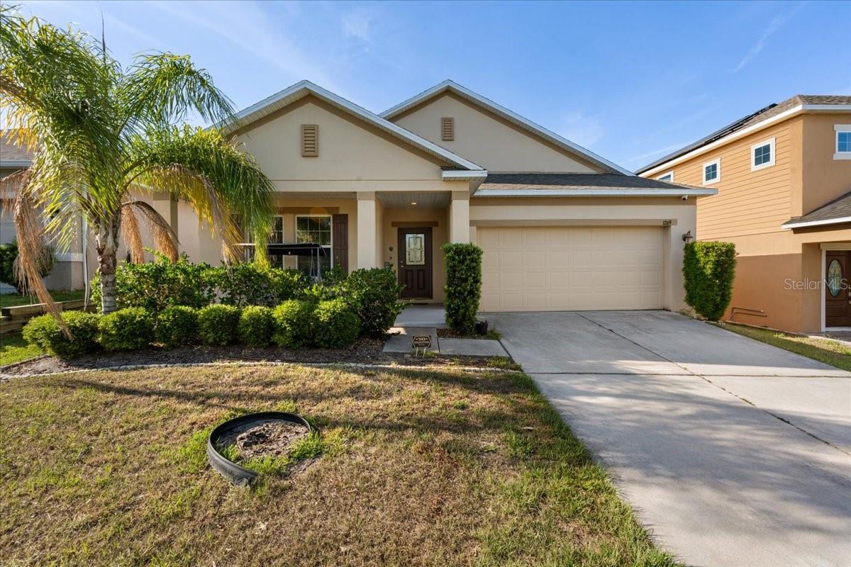 Single Family Residence in GROVELAND, FL - Daniel Dourado