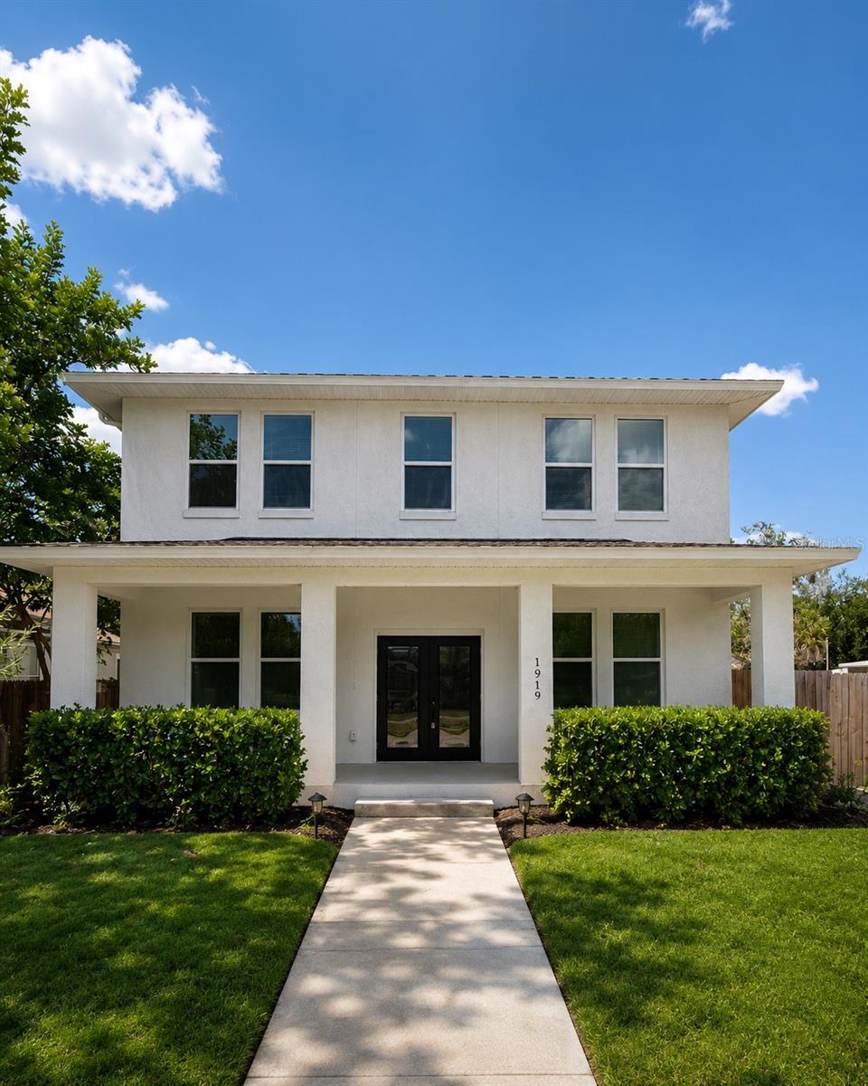 Single Family Residence em ST PETERSBURG, FL - Daniel Dourado