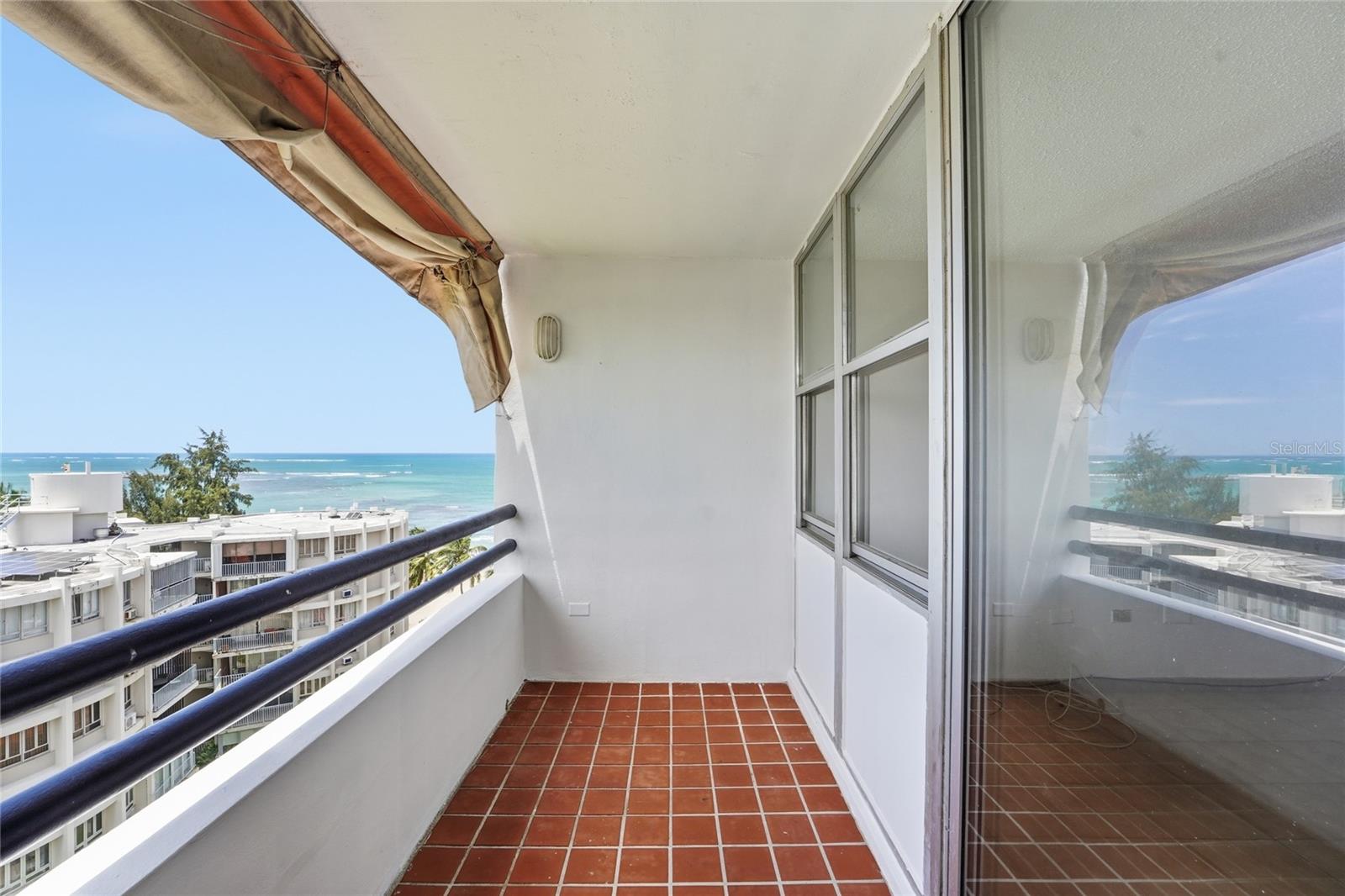 Condominium in CAROLINA, PR - Daniel Dourado