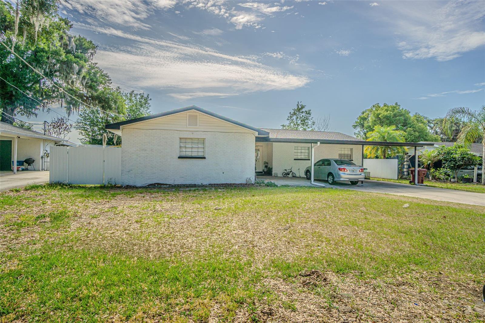 Single Family Residence in PLANT CITY, FL - Daniel Dourado