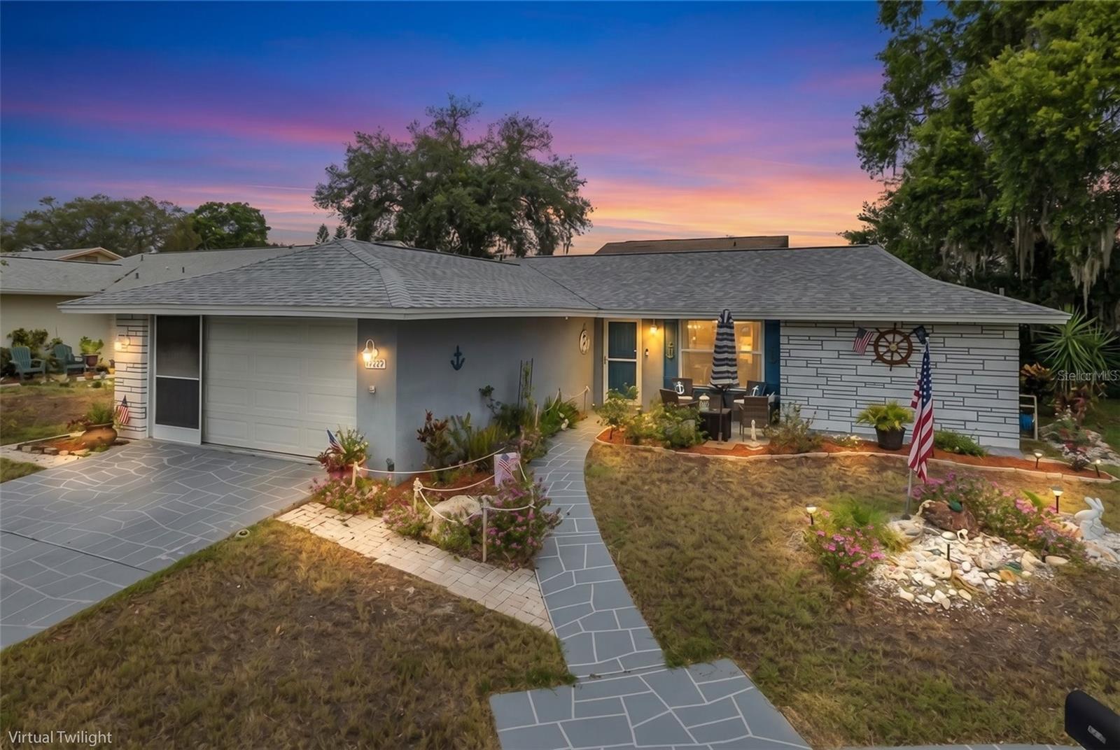 Single Family Residence in PORT RICHEY, FL - Daniel Dourado