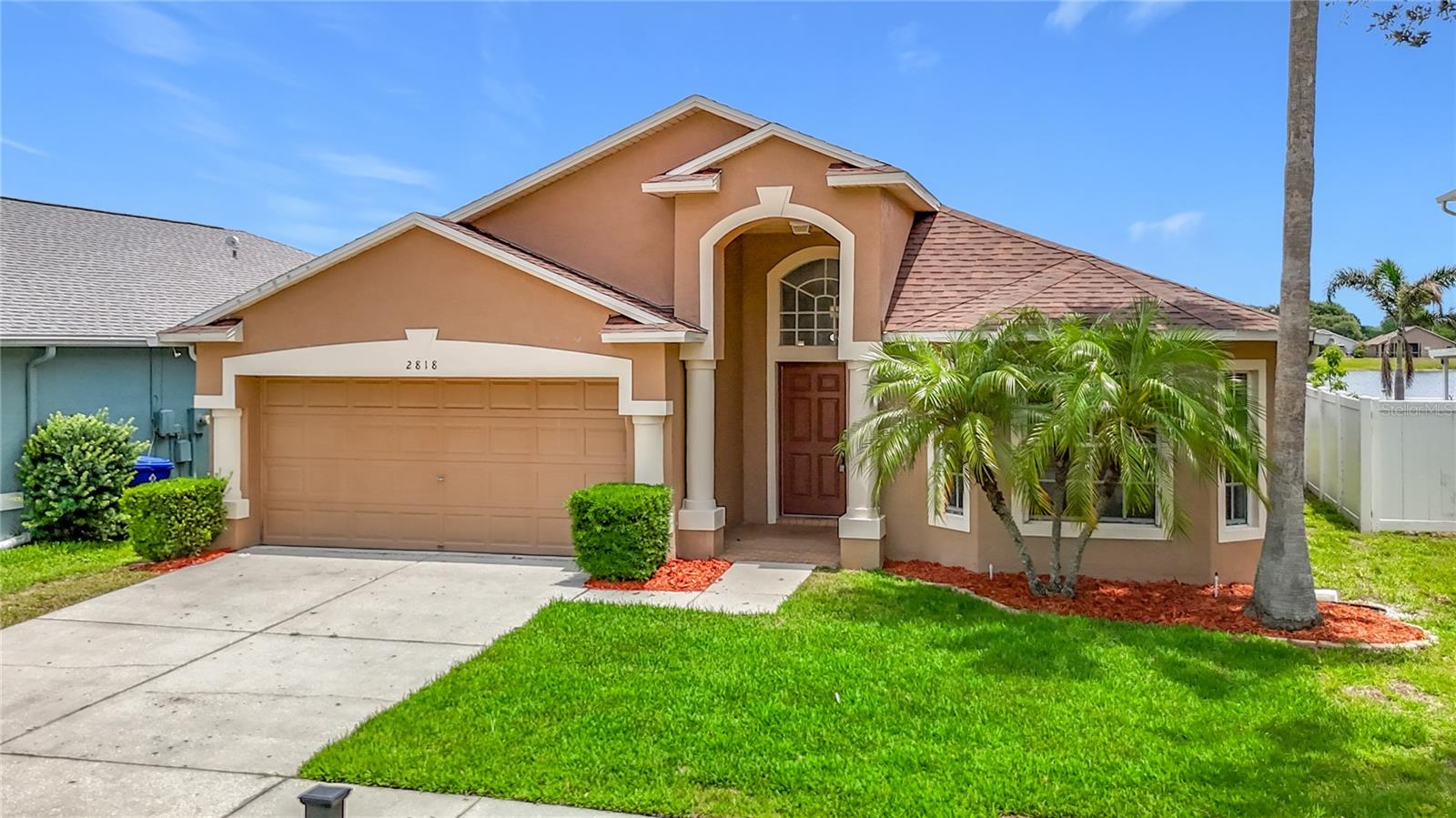 Single Family Residence in LAND O LAKES, FL - Daniel Dourado