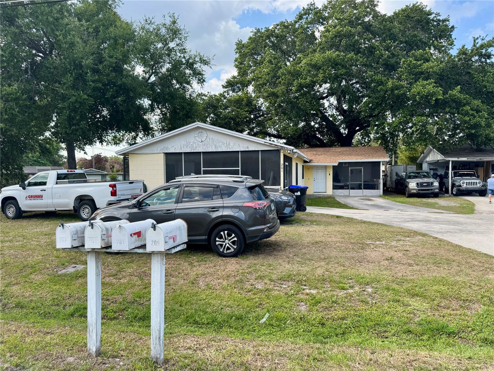 Single Family Residence in ORLANDO, FL - Daniel Dourado