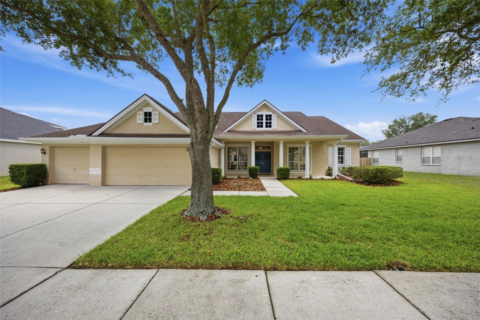 Single Family Residence em LUTZ, FL - Daniel Dourado