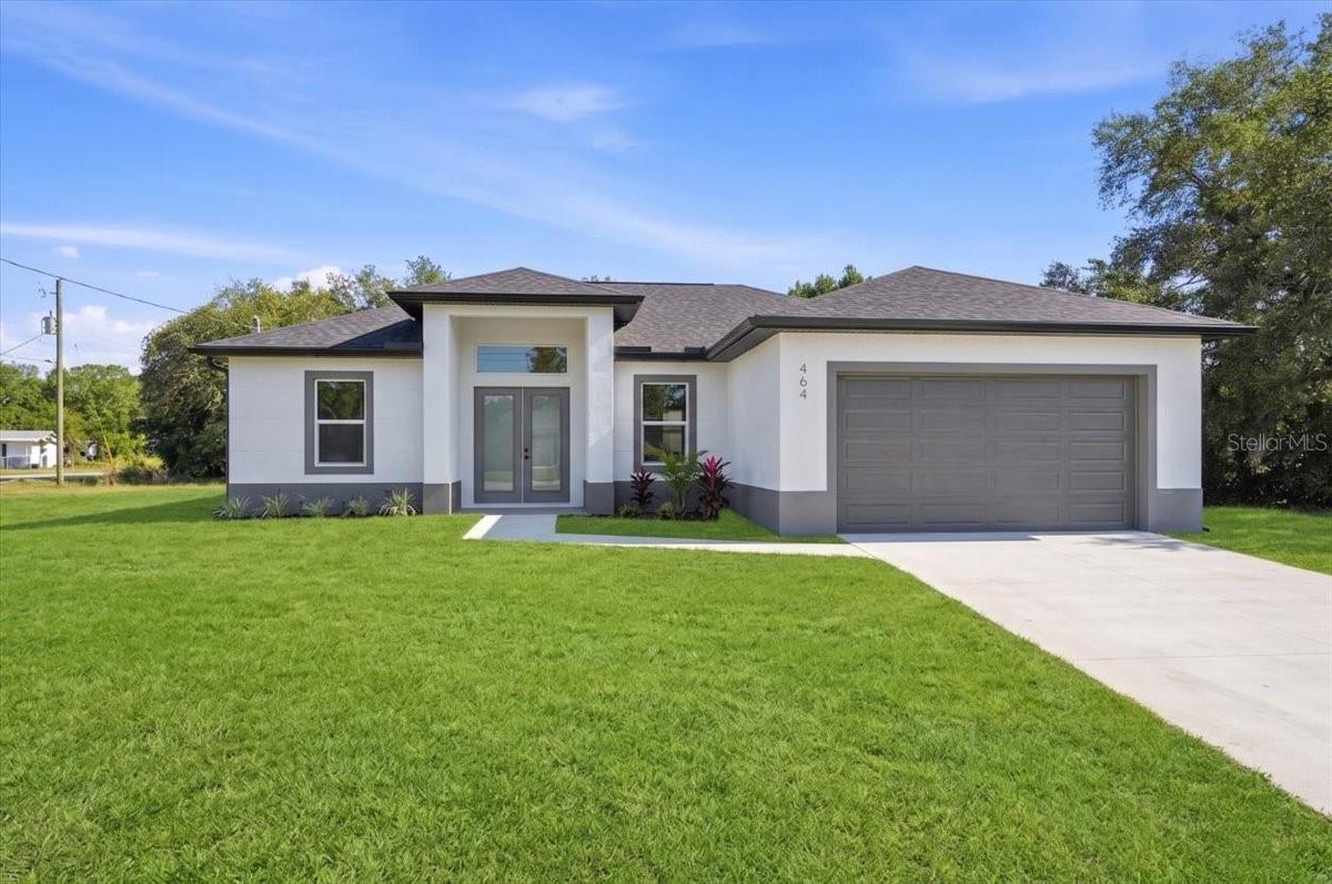 Single Family Residence in AVON PARK, FL - Daniel Dourado