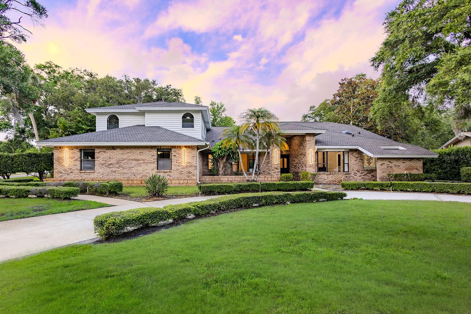 Single Family Residence in TARPON SPRINGS, FL - Daniel Dourado