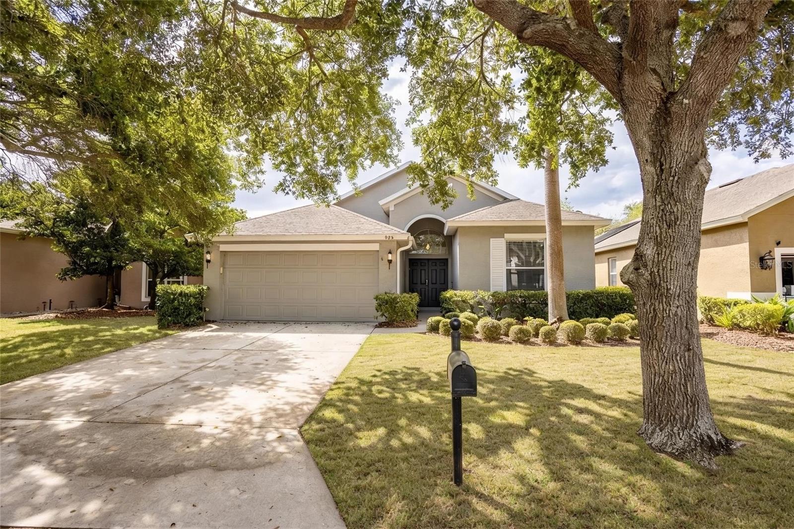 Single Family Residence in LAKE MARY, FL - Daniel Dourado