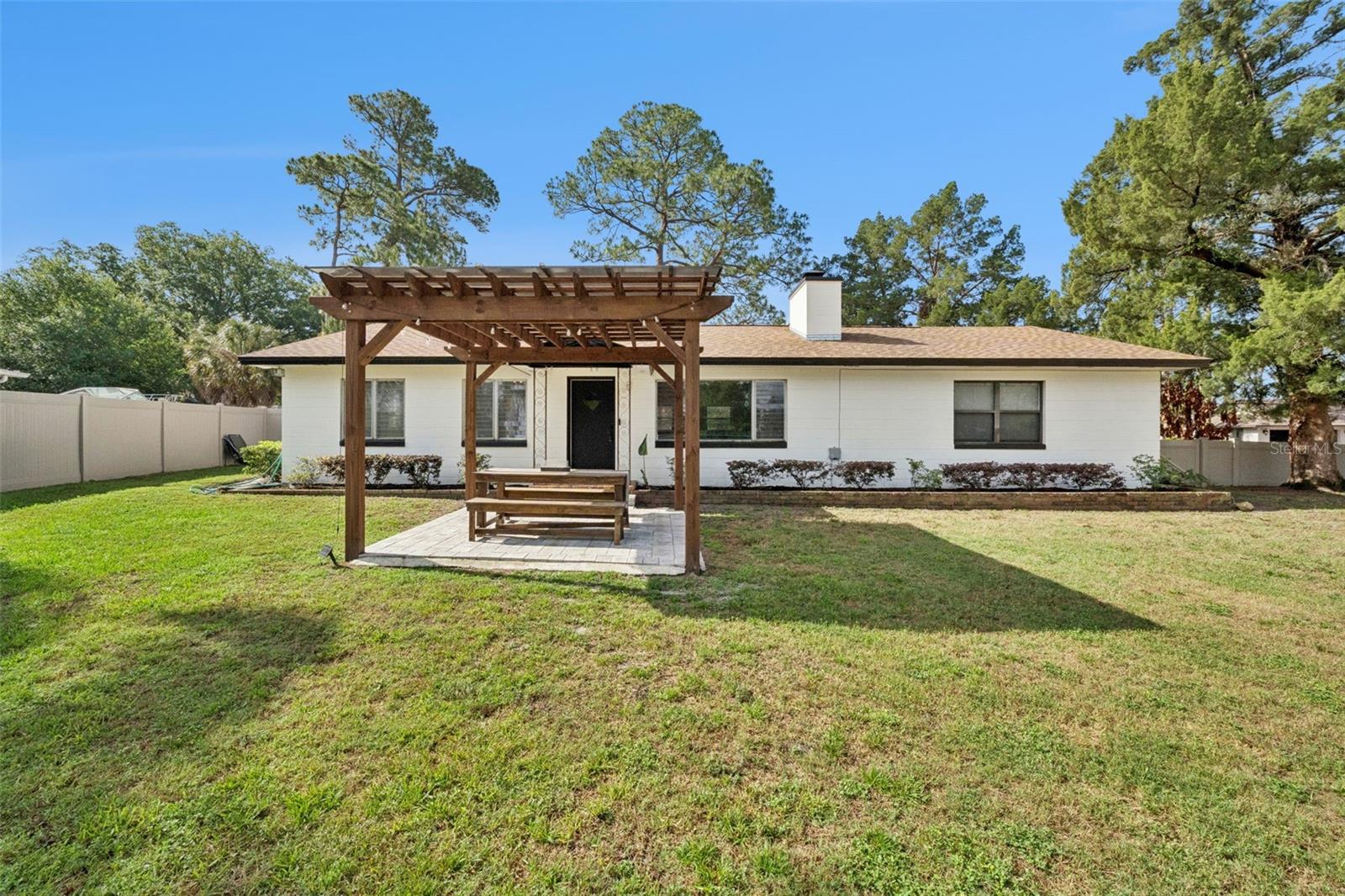 Single Family Residence in SANFORD, FL - Daniel Dourado