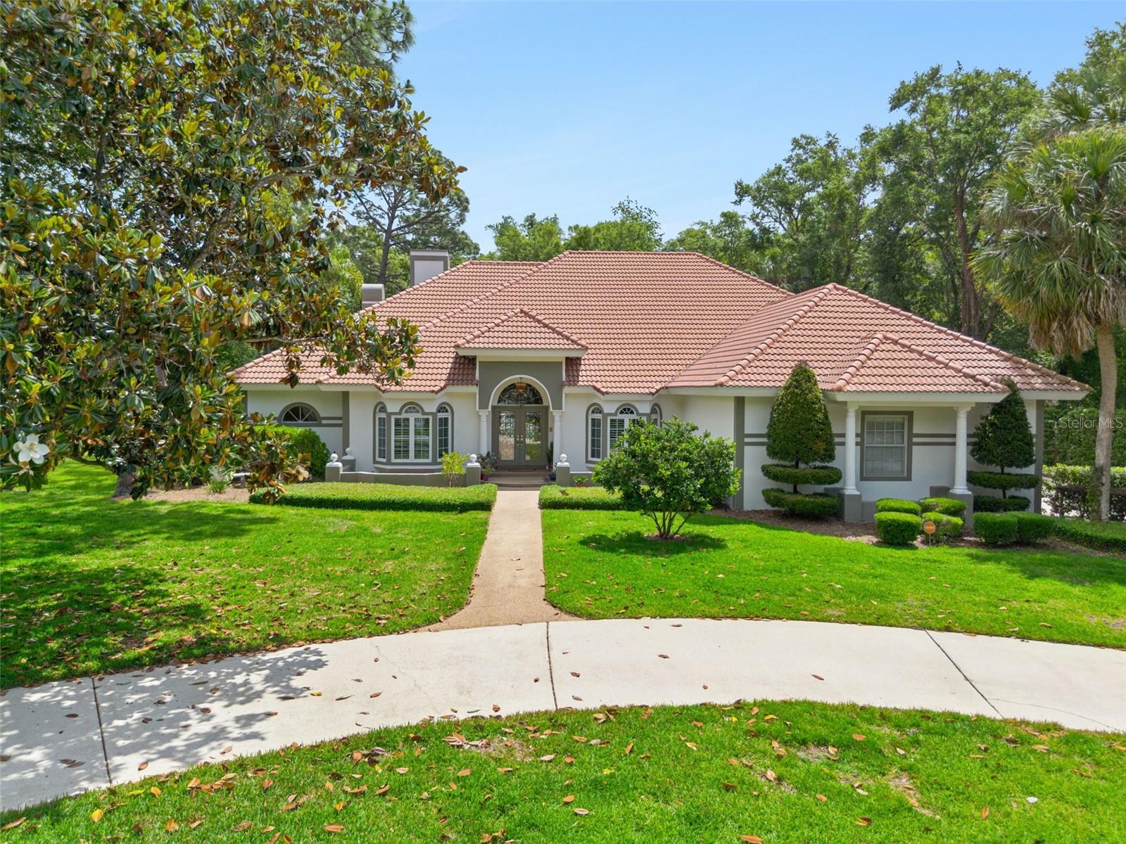 Single Family Residence in LONGWOOD, FL - Daniel Dourado