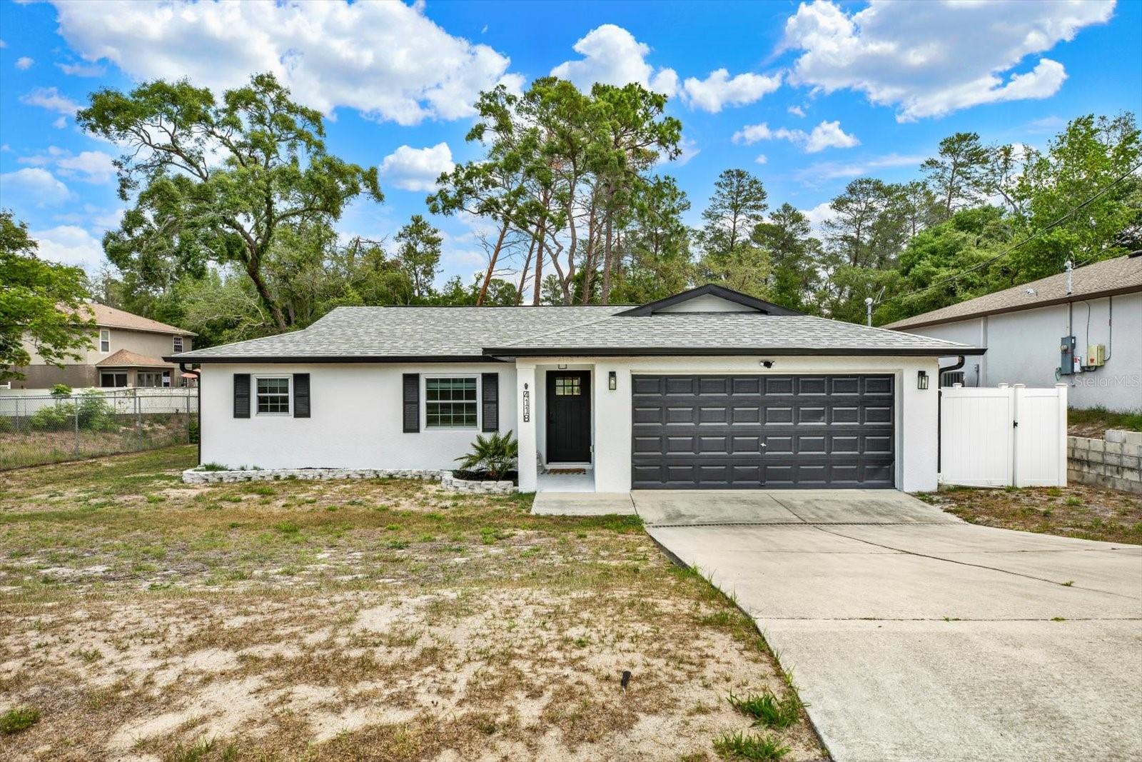 Single Family Residence em SPRING HILL, FL - Daniel Dourado