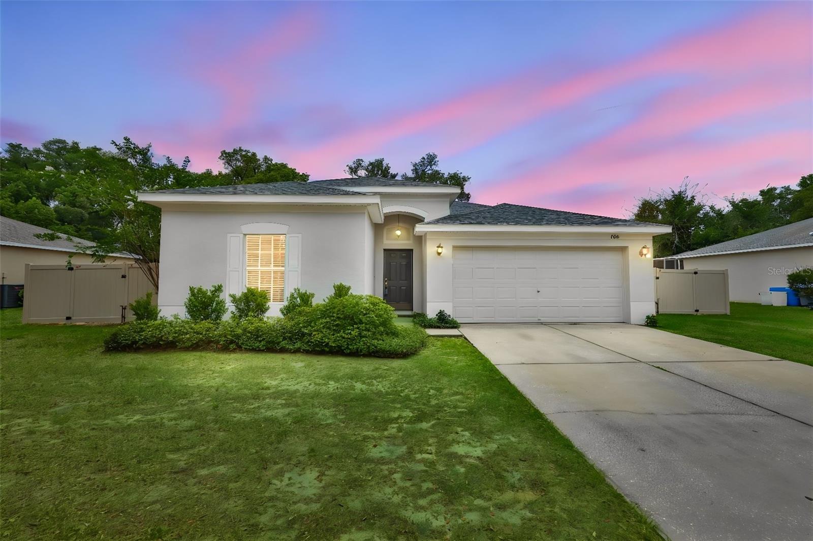 Single Family Residence em SEFFNER, FL - Daniel Dourado