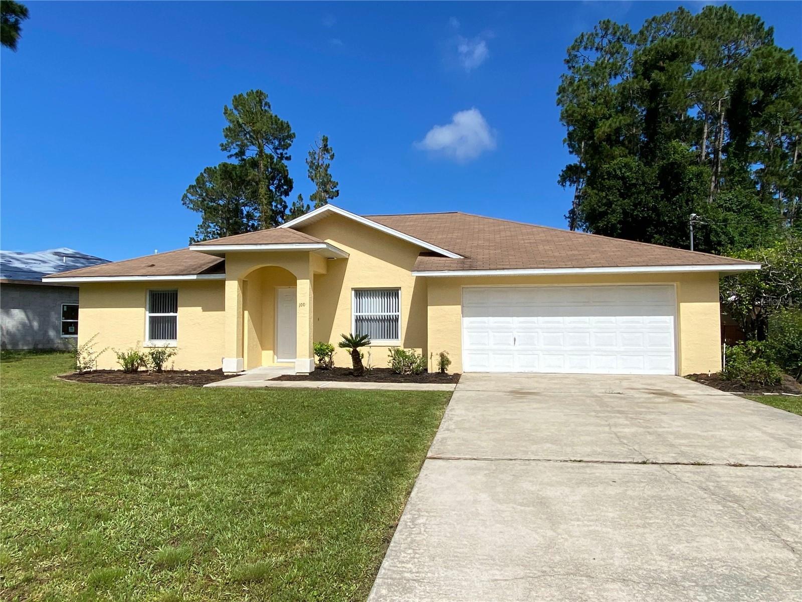 Single Family Residence in PALM COAST, FL - Daniel Dourado