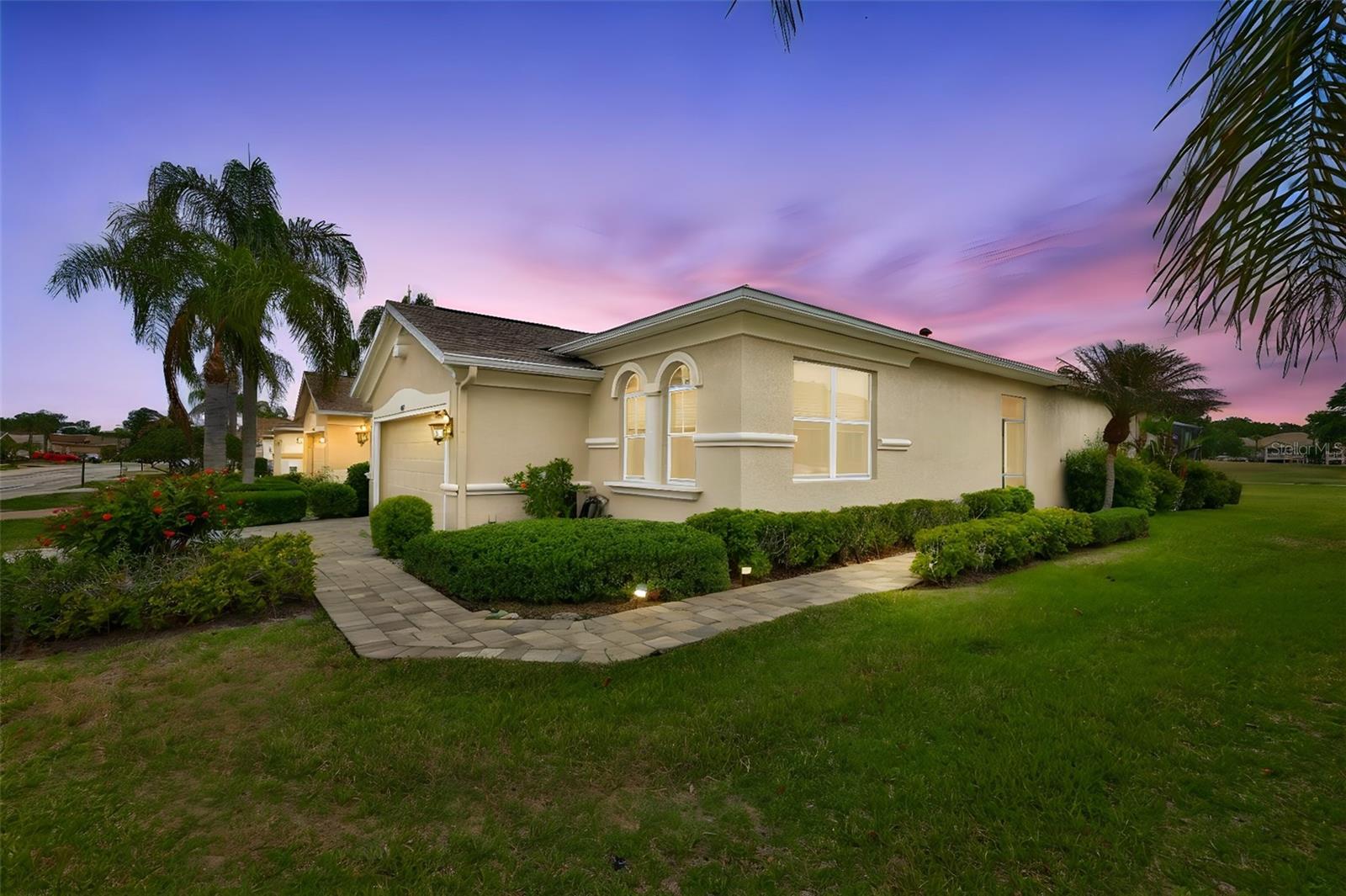 Single Family Residence in SUN CITY CENTER, FL - Daniel Dourado