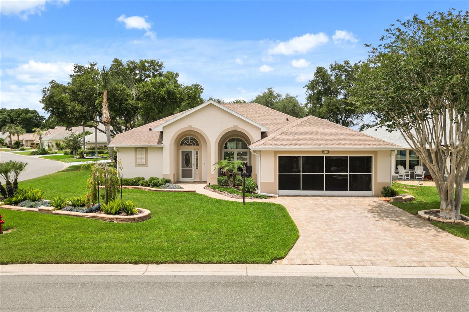 Single Family Residence in LEESBURG, FL - Daniel Dourado