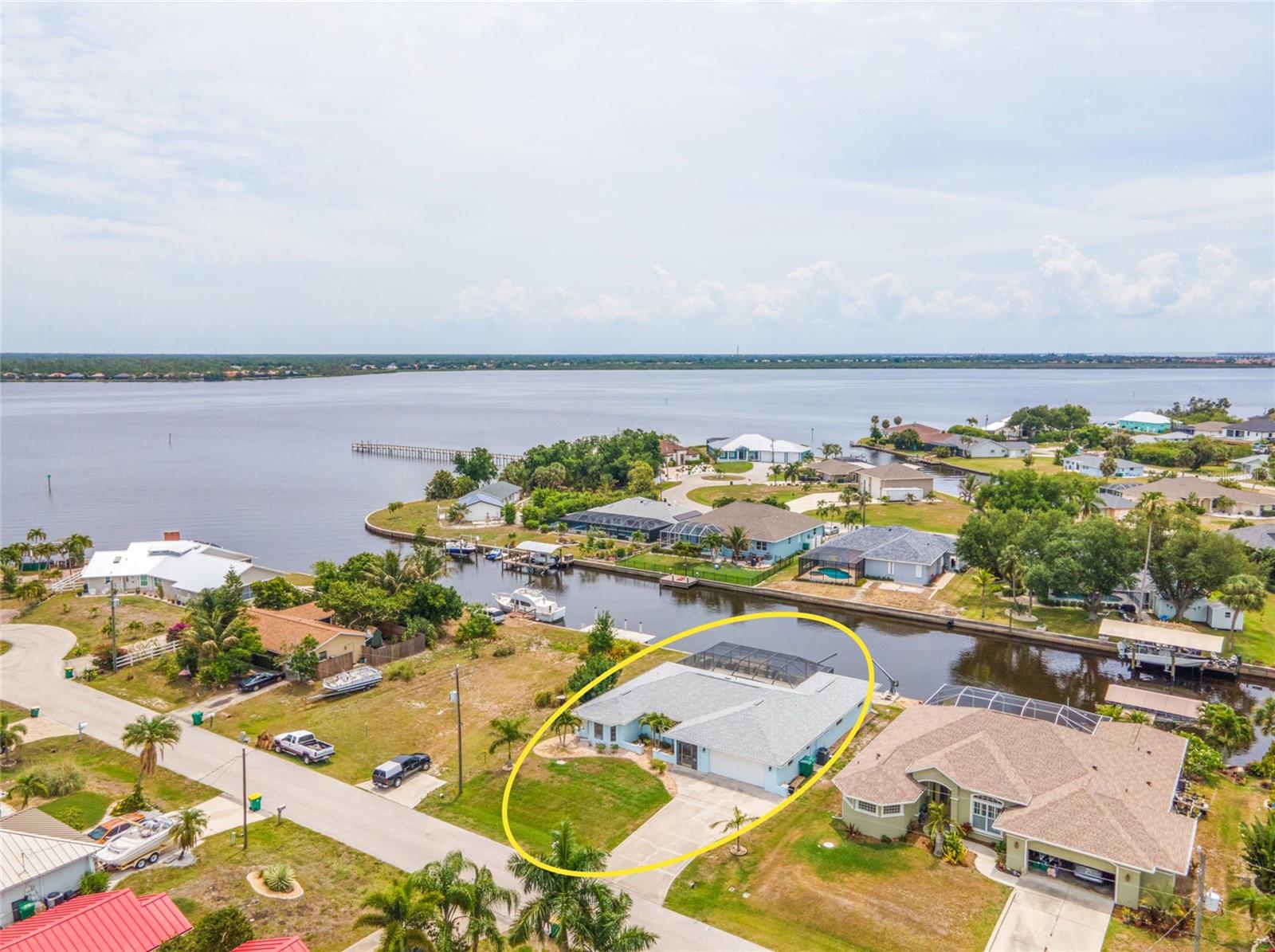 Single Family Residence in PORT CHARLOTTE, FL - Daniel Dourado