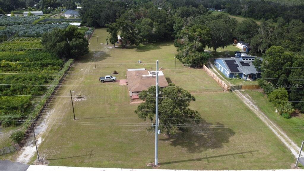 Single Family Residence in PLANT CITY, FL - Daniel Dourado