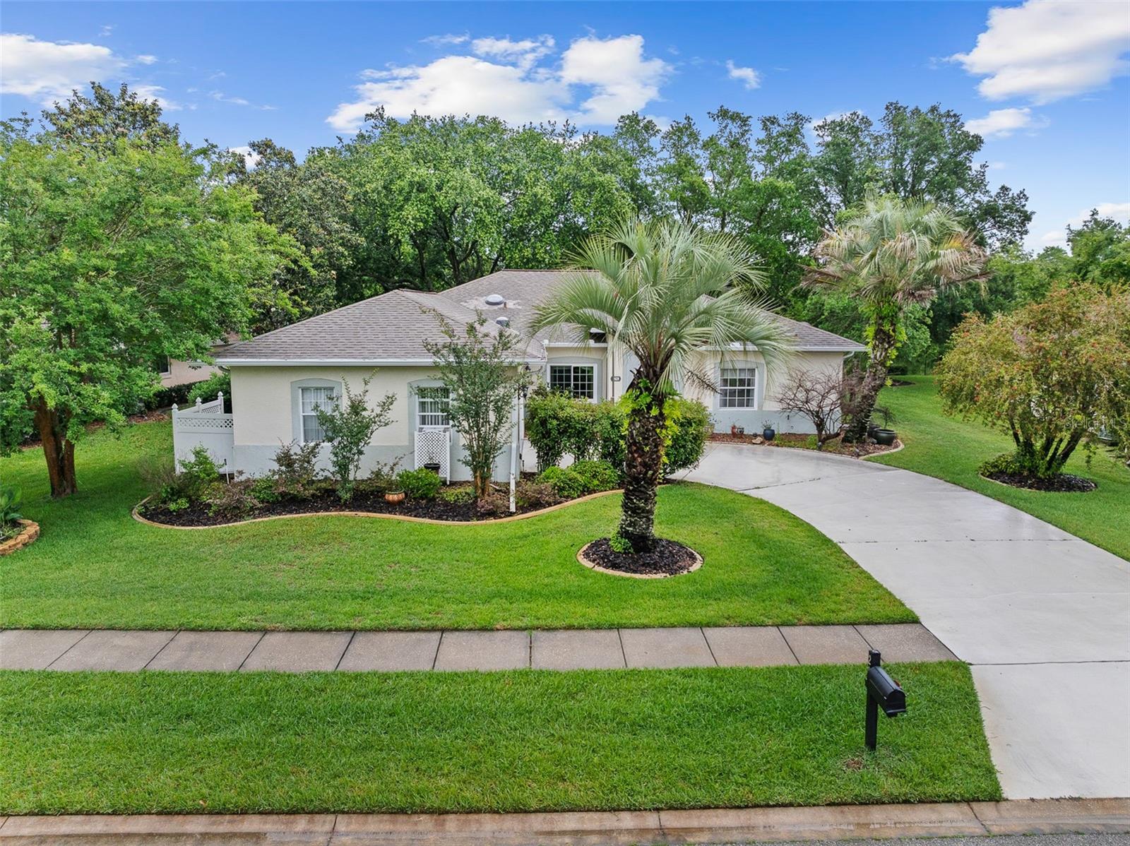 Single Family Residence in PALM COAST, FL - Daniel Dourado