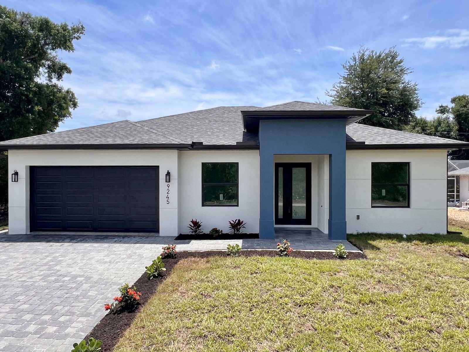Single Family Residence in ENGLEWOOD, FL - Daniel Dourado