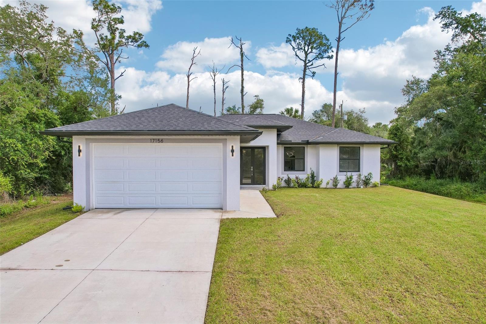 Single Family Residence in PORT CHARLOTTE, FL - Daniel Dourado