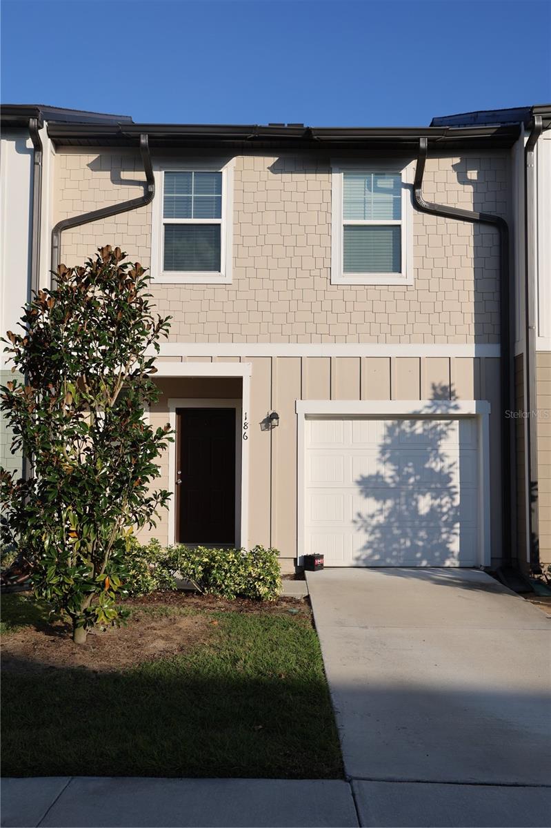 Townhouse in DAVENPORT, FL - Daniel Dourado