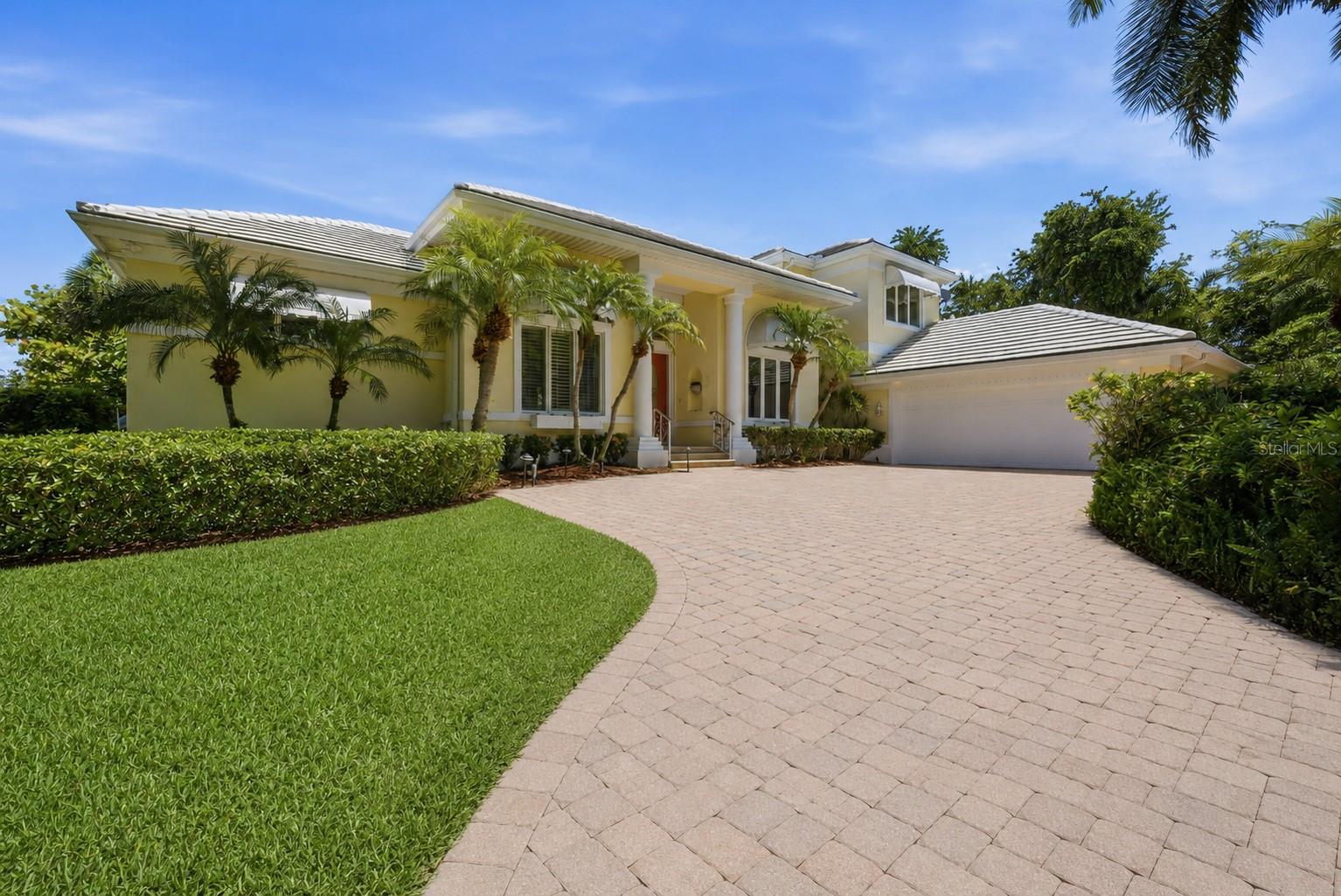 Single Family Residence em LONGBOAT KEY, FL - Daniel Dourado
