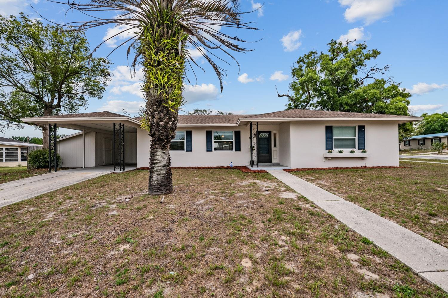 Single Family Residence em SPRING HILL, FL - Daniel Dourado