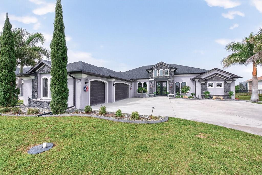 Single Family Residence em WIMAUMA, FL - Daniel Dourado
