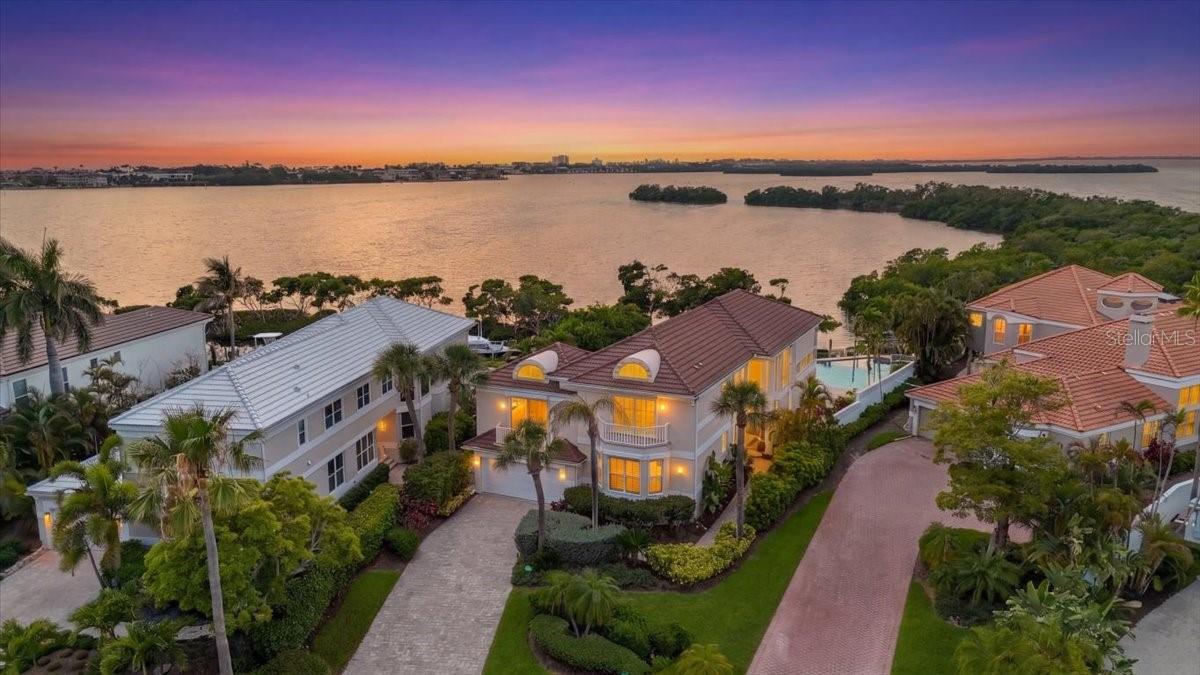 Single Family Residence em LONGBOAT KEY, FL - Daniel Dourado