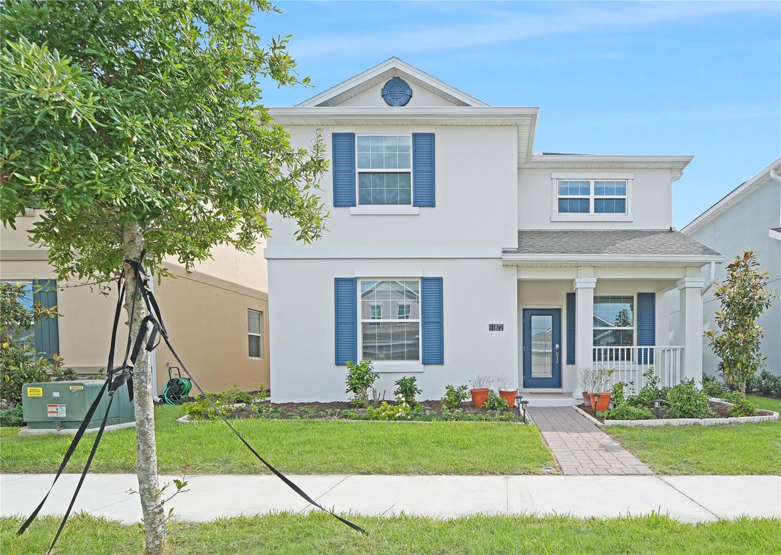 Single Family Residence in ORLANDO, FL - Daniel Dourado