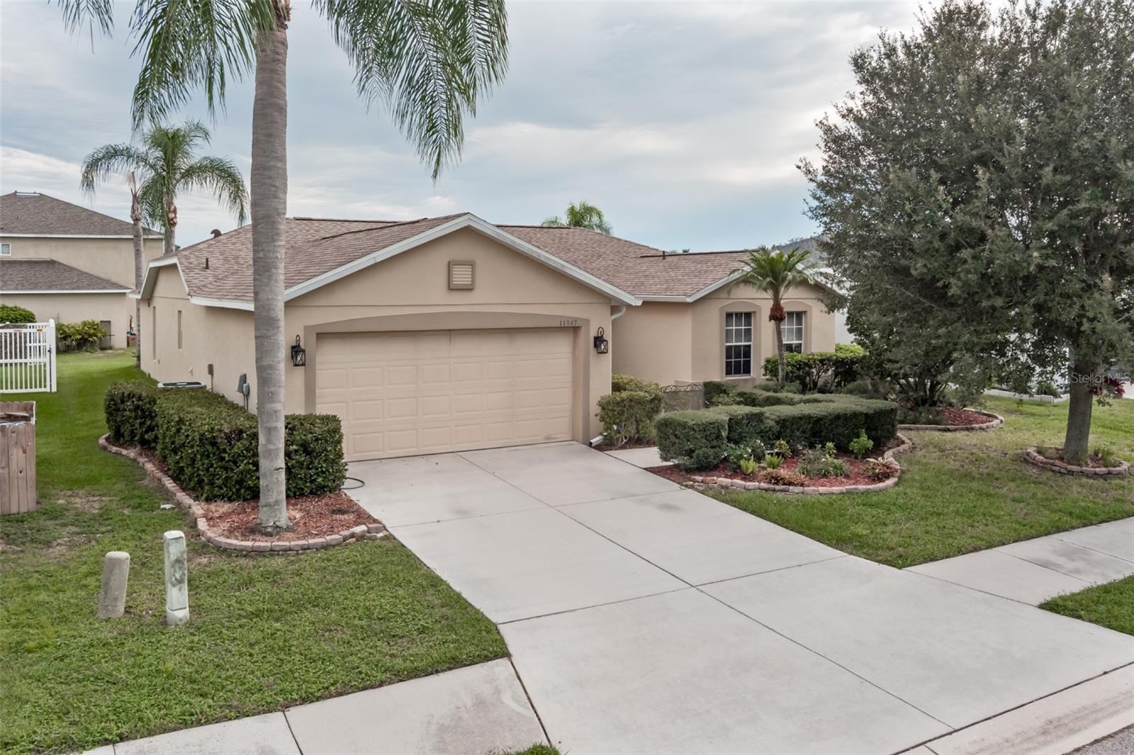 Single Family Residence in PARRISH, FL - Daniel Dourado