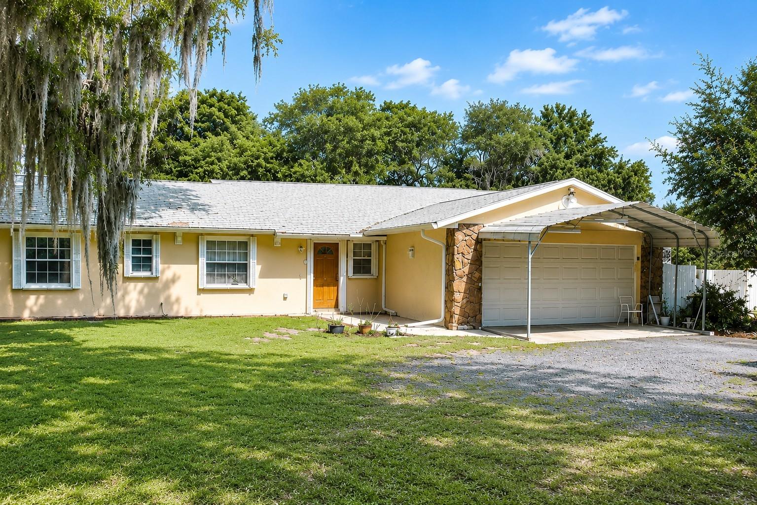 Single Family Residence in MIMS, FL - Daniel Dourado