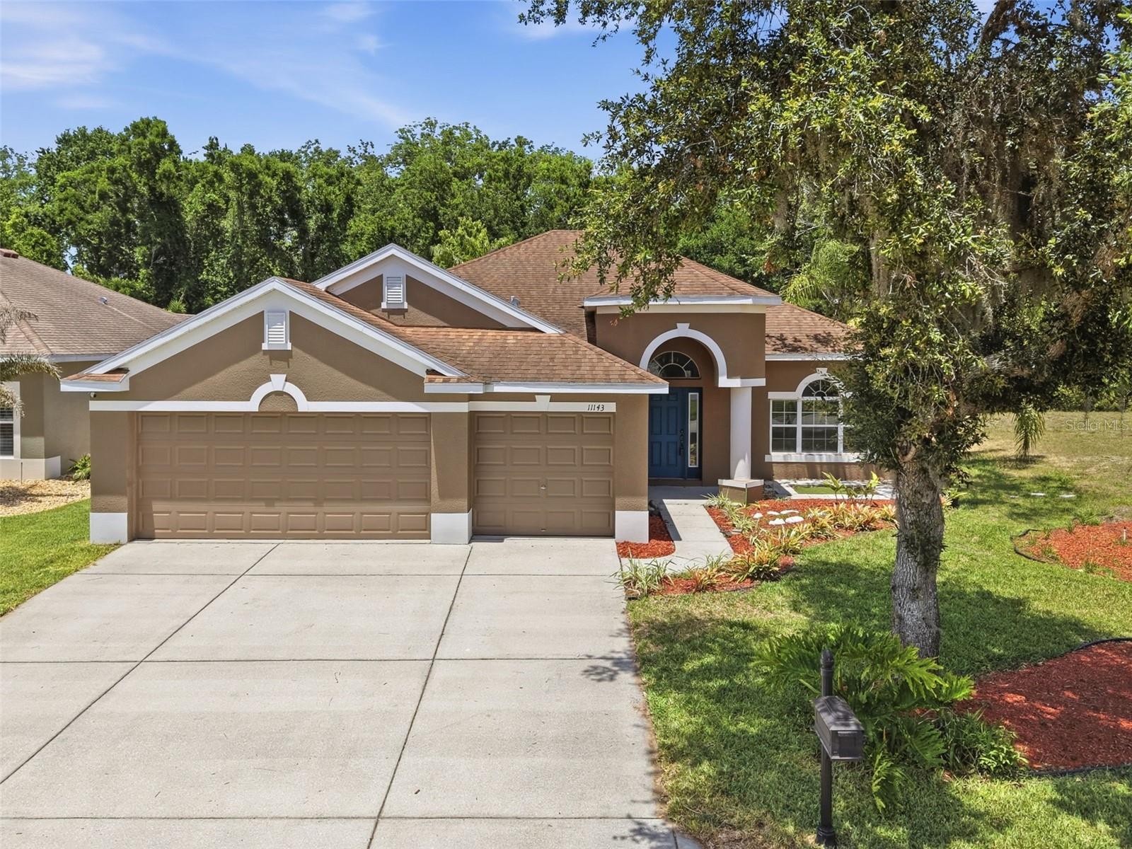 Single Family Residence in NEW PORT RICHEY, FL - Daniel Dourado
