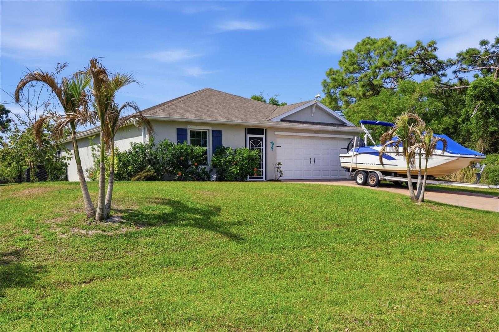 Single Family Residence in PORT CHARLOTTE, FL - Daniel Dourado