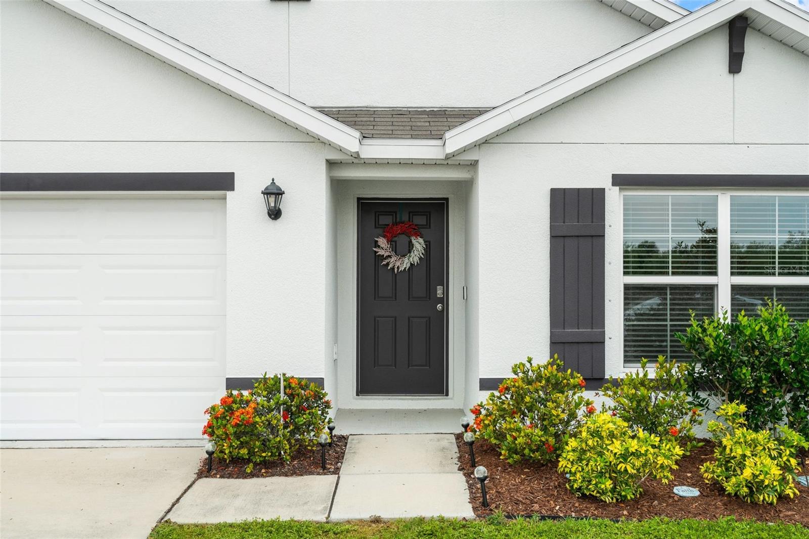 Single Family Residence in PARRISH, FL - Daniel Dourado
