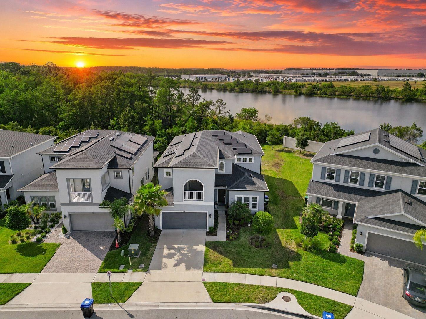 Single Family Residence in ORLANDO, FL - Daniel Dourado