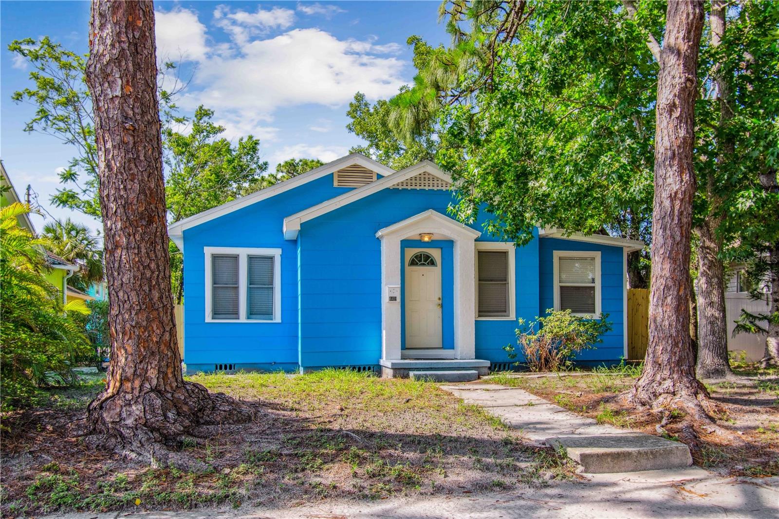Single Family Residence em ST PETERSBURG, FL - Daniel Dourado