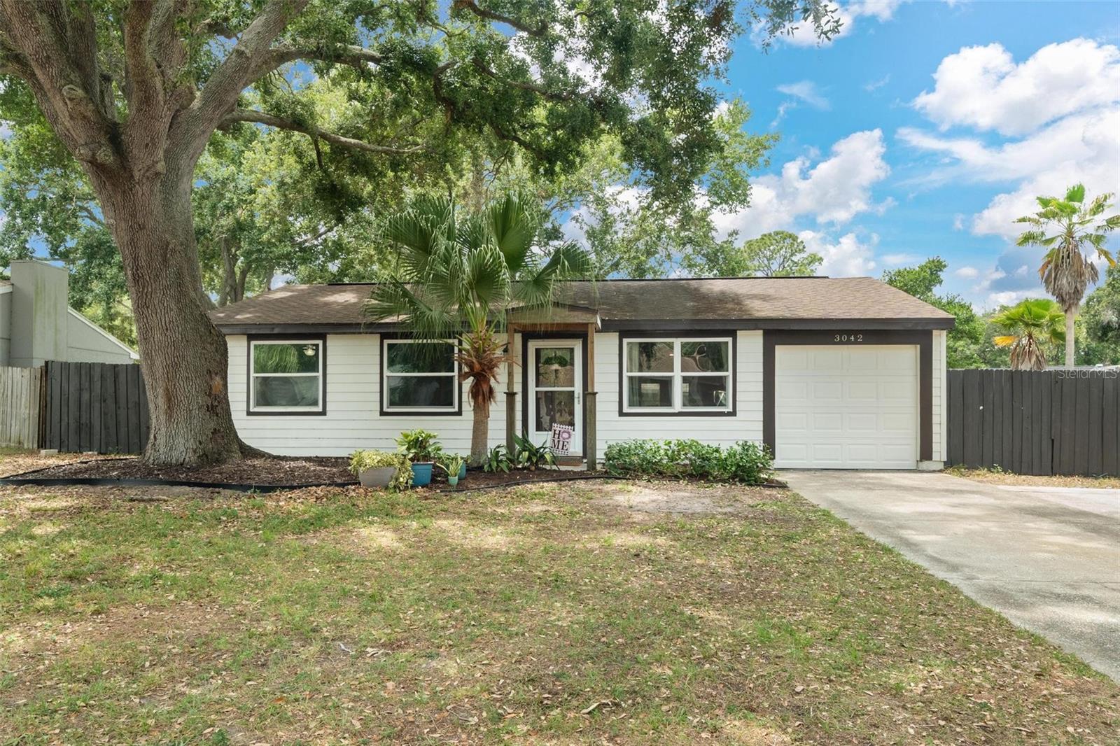 Single Family Residence em PALM HARBOR, FL - Daniel Dourado