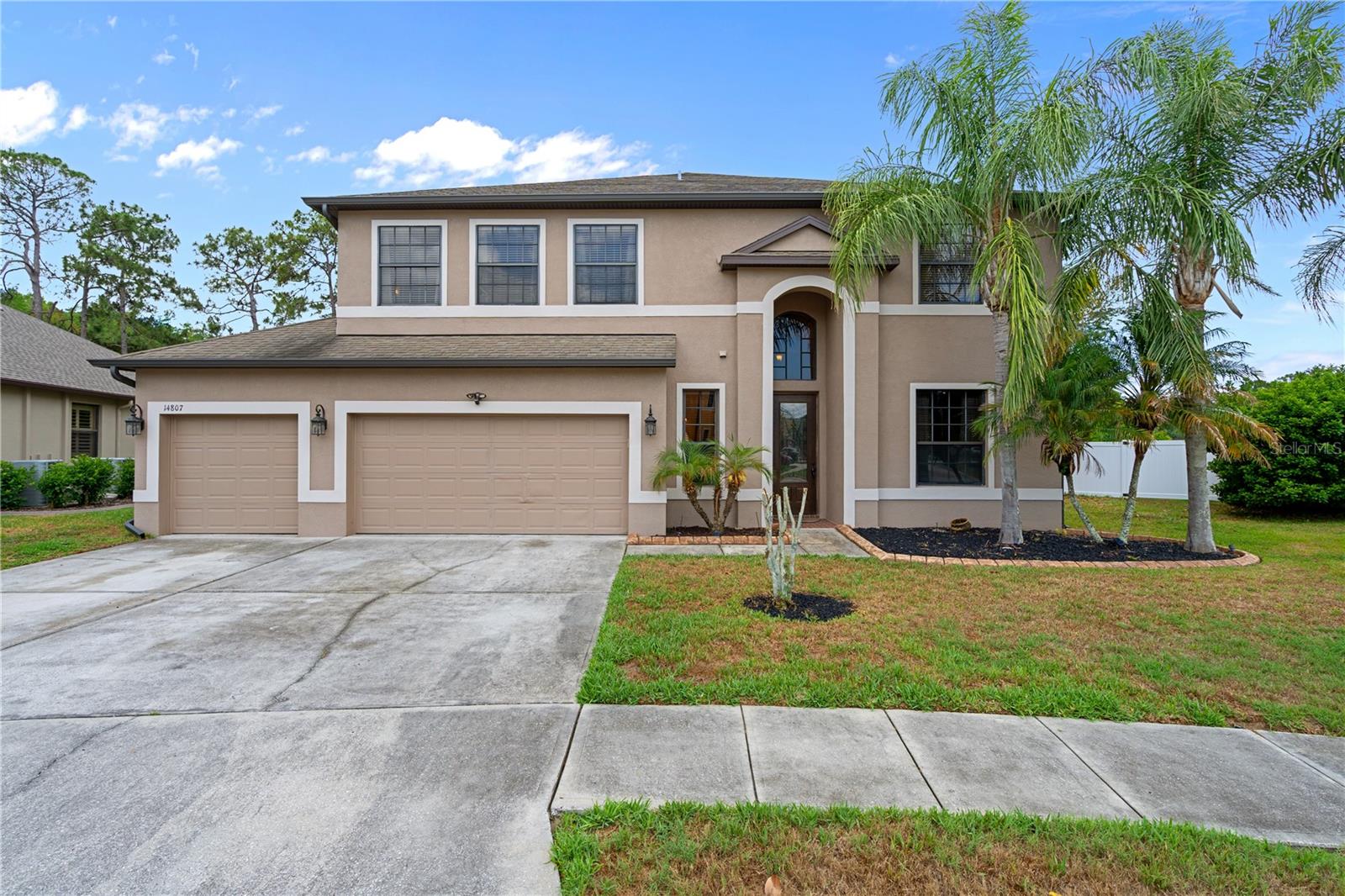 Single Family Residence in LAND O LAKES, FL - Daniel Dourado