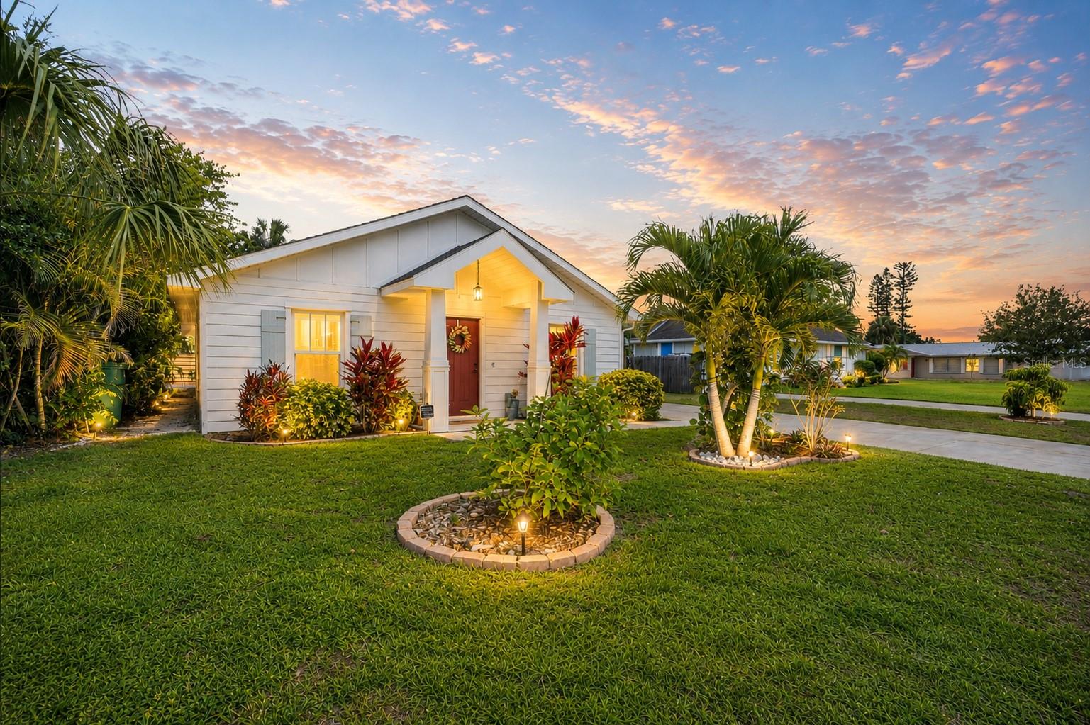 Single Family Residence in PALMETTO, FL - Daniel Dourado
