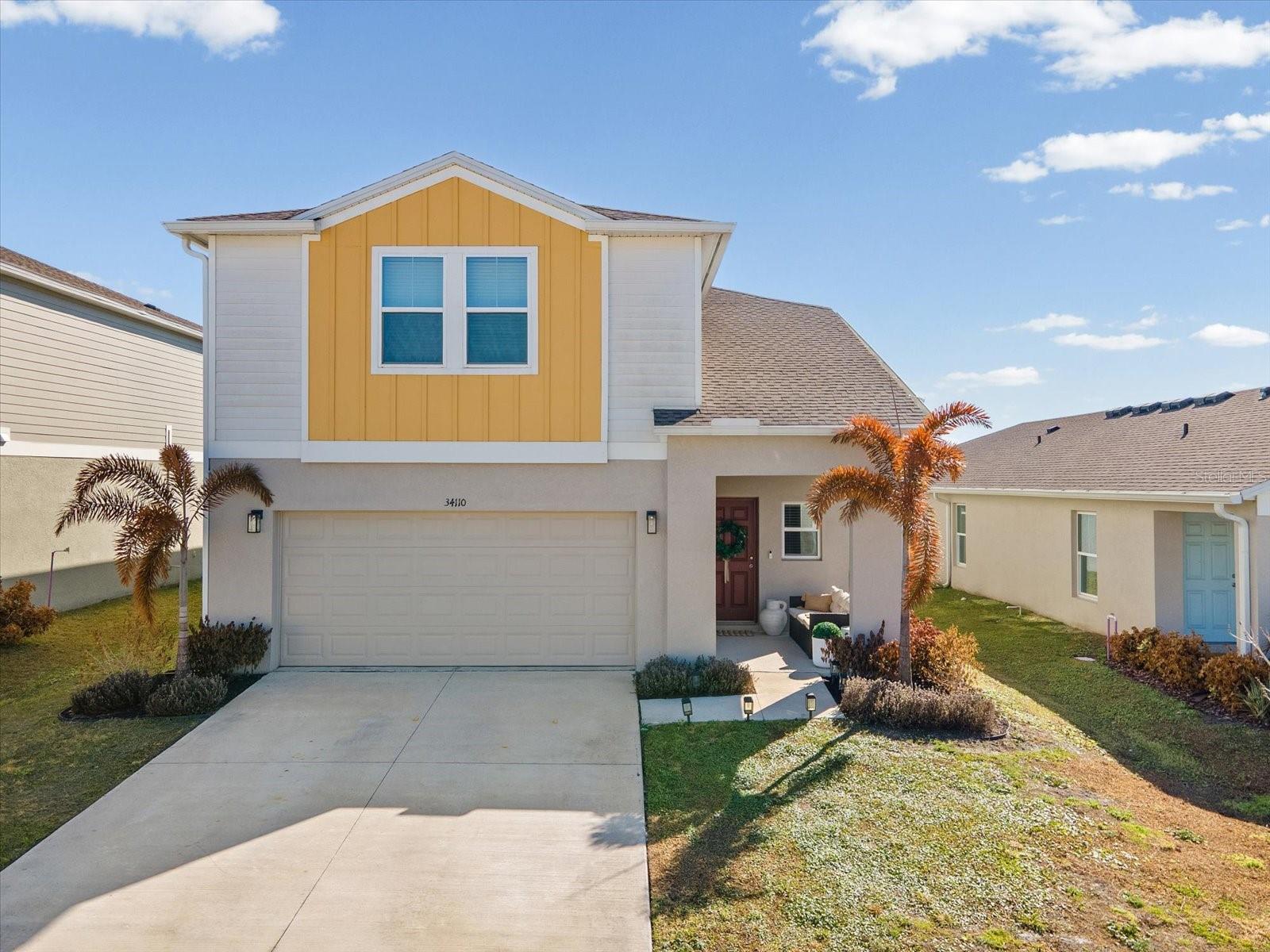 Single Family Residence in WESLEY CHAPEL, FL - Daniel Dourado