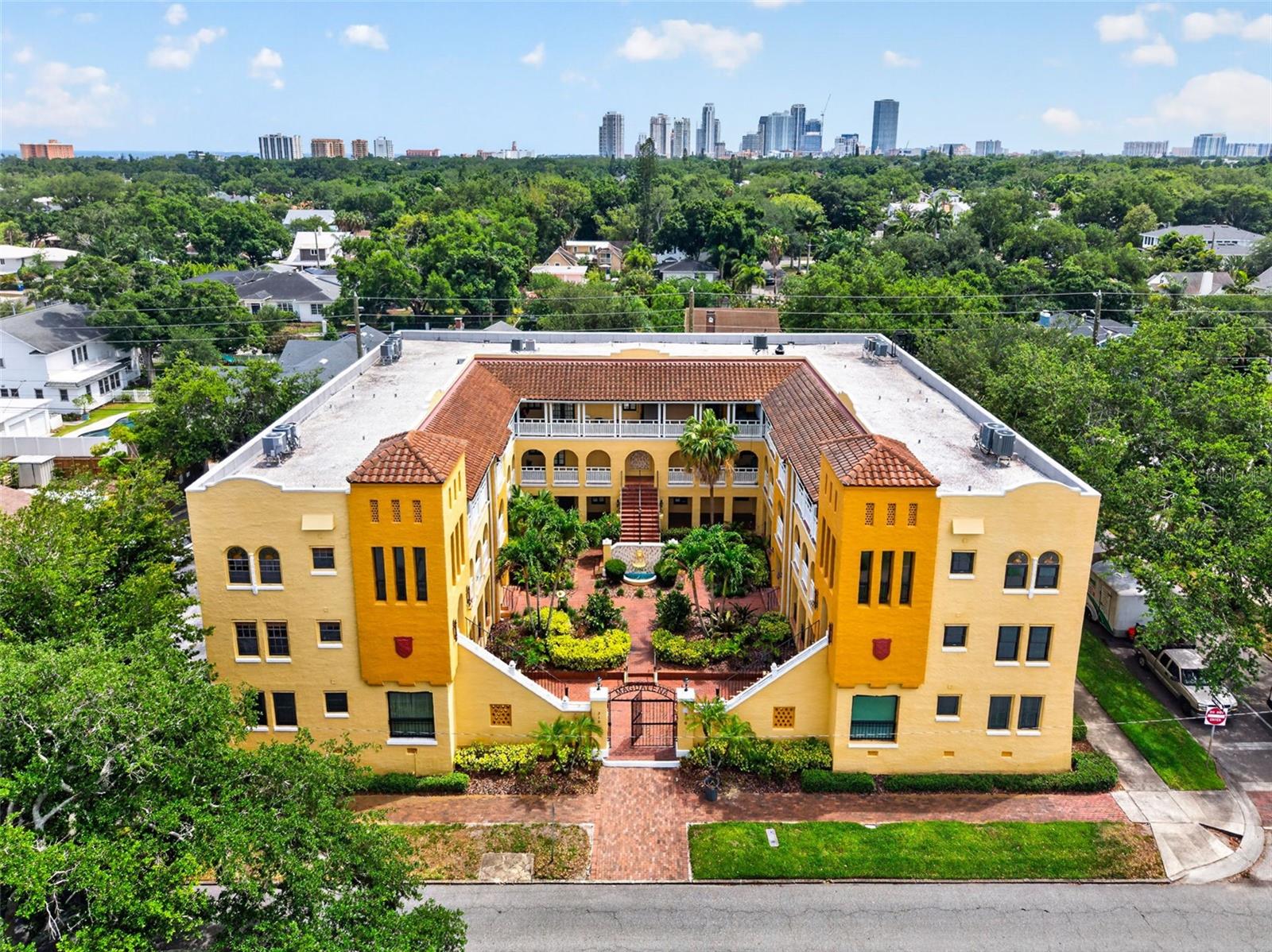 Condominium em ST PETERSBURG, FL - Daniel Dourado