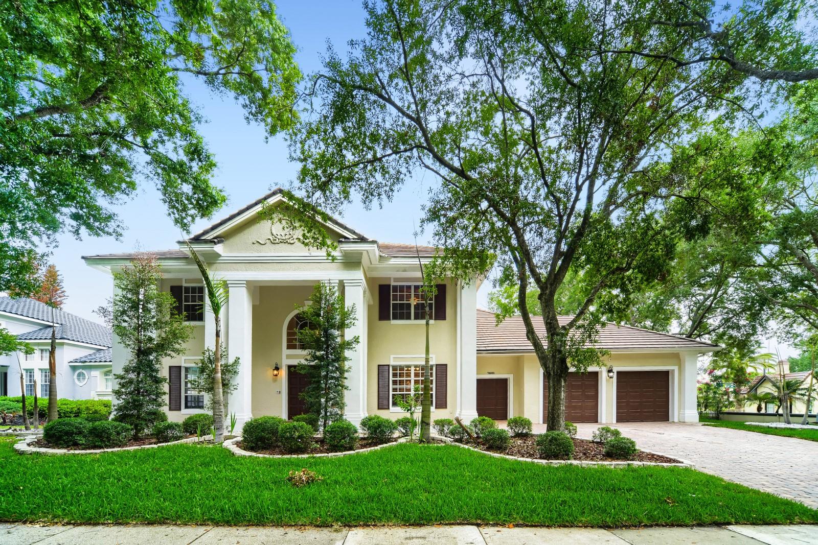Single Family Residence in ORLANDO, FL - Daniel Dourado